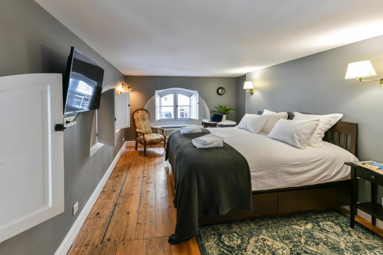 Pau: Superbe Appartement Climatise/Coeur De Ville Luaran gambar